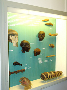 Warning: Undefined variable $titel in /mnt/web607/b2/52/5309852/htdocs/riemer-museum/Riemer-Fotos/fotoanzeige.php on line 100