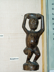 Warning: Undefined variable $titel in /mnt/web607/b2/52/5309852/htdocs/riemer-museum/Riemer-Fotos/fotoanzeige.php on line 100